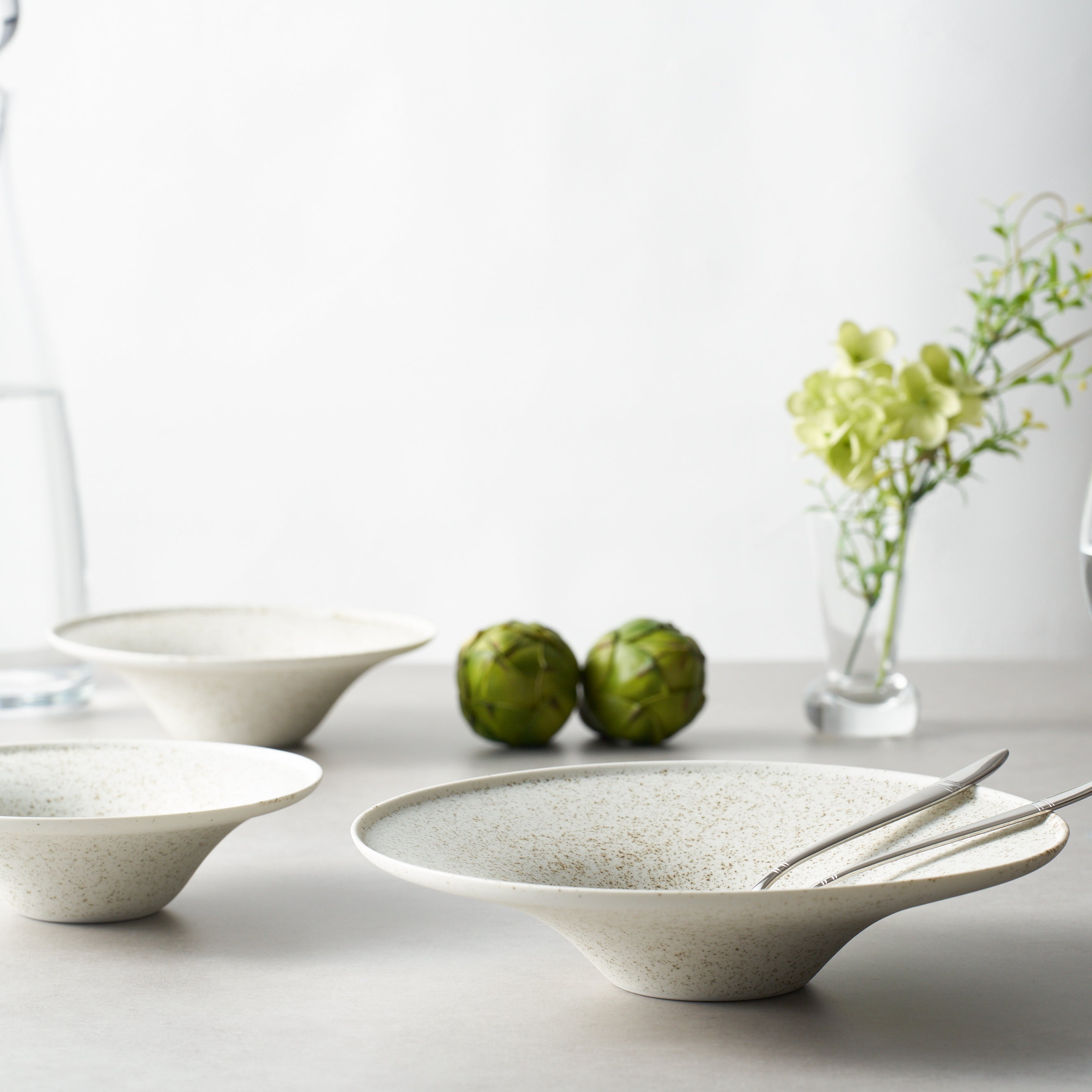 maron　新品　陶器　陶芸作家　人気の白のリムBOWL３個　焼き飯サイズ 作家 ヤガミサヨ SAY HANDS STUDIO 7寸リムプレート 乳白釉｜和