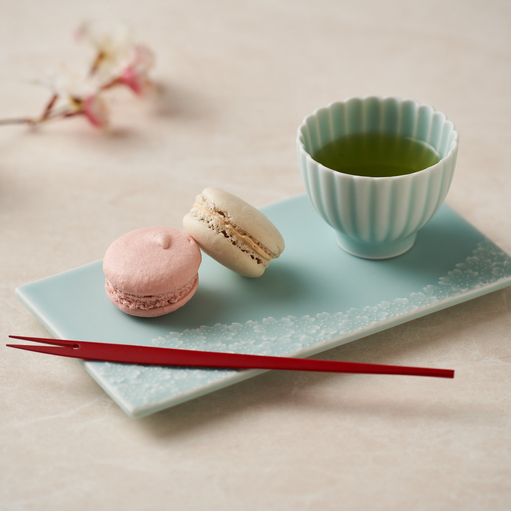 陶器　湯飲み 楽天市場】茶器 仏具 湯呑 水入れ 白上金蓮 湯呑 2.0号 陶器製