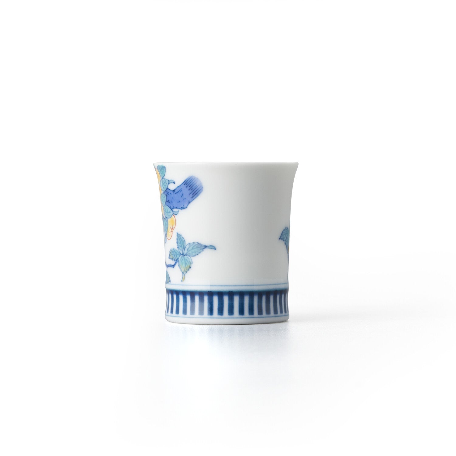 鍋島 橘文 竹形ぐい呑 | 畑萬陶苑 ONLINE SHOP